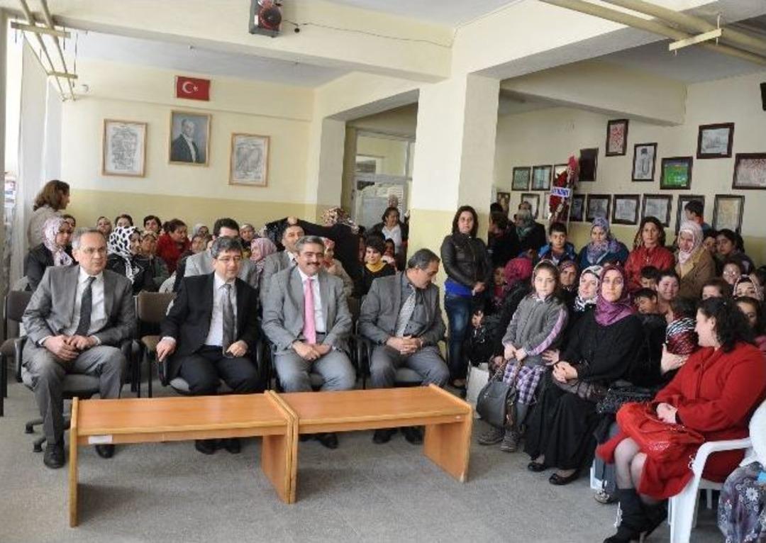 Bayat Ekmeklerden Yemek Yaptılar