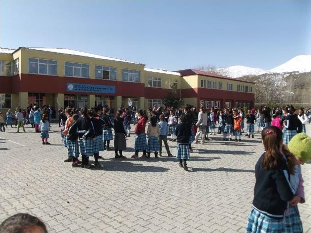 Hizan&rsquo;da Kitap Okuma Kampanyası