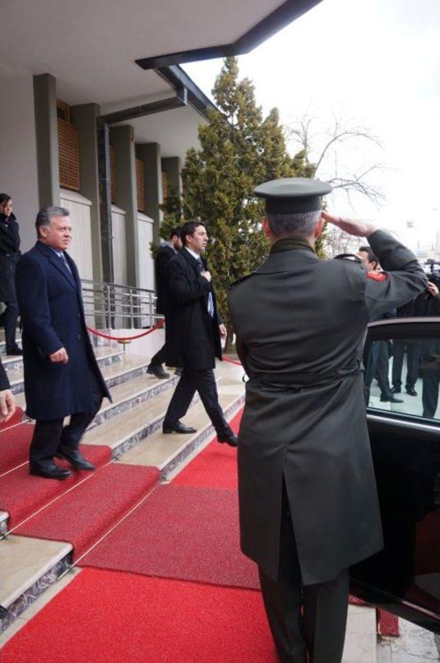 Ürdün Kralı Tören Kıtasını Türkçe 'Merhaba Asker' Diye Selamladı