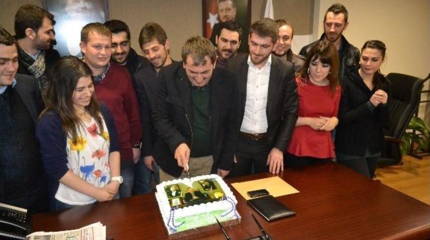 Başkan K&ouml;ktaş'a S&uuml;rpriz Doğum G&uuml;n&uuml;