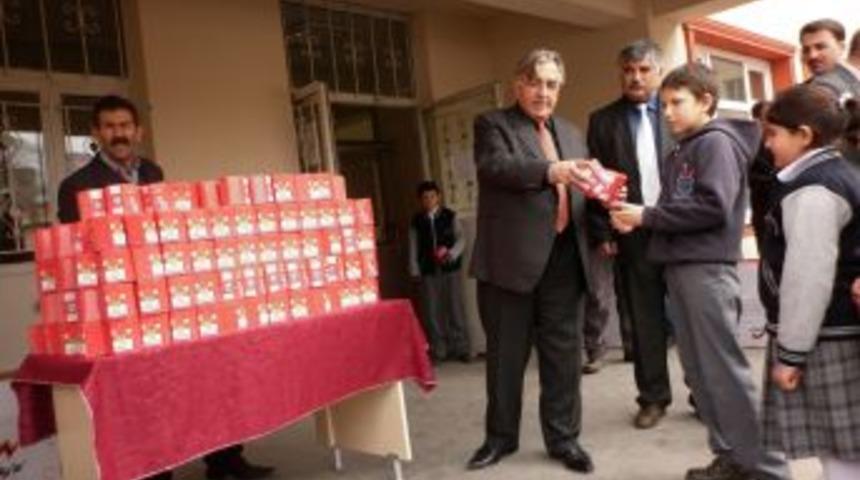 Oltu&rsquo;da 5 Bin Kumbara Kitap I&ccedil;in Dolacak