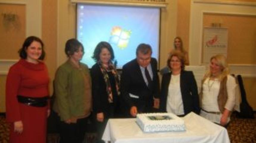 Alternatif Yaşam&rsquo;dan Bayan Muhasebecilere Pastalı Kutlama