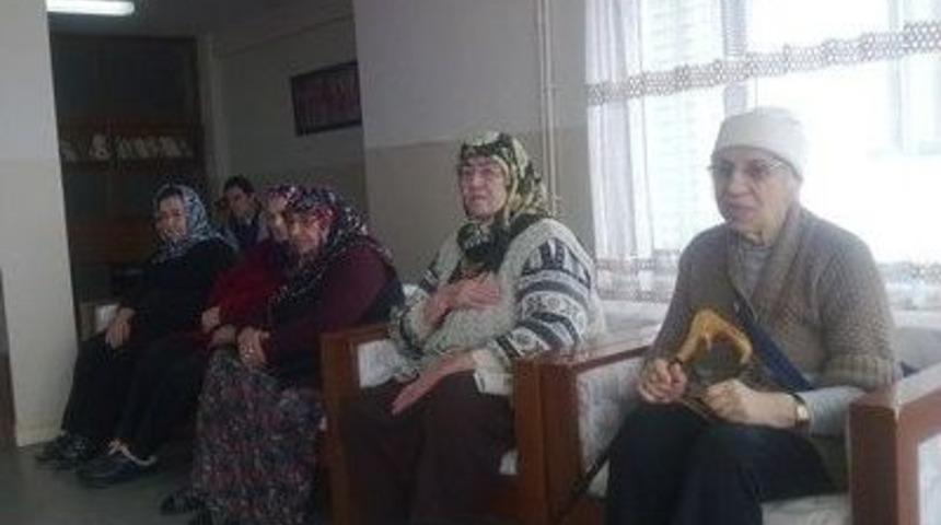 M&uuml;ft&uuml; Taş&ccedil;ı'dan Yaşlıları Sevindiren Ziyaret