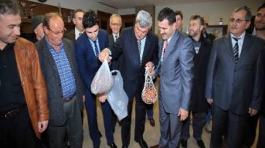 Başkan Karaosmanoğlu'na Ak Parti Kandıra'dan Teşekk&uuml;r Ziyareti