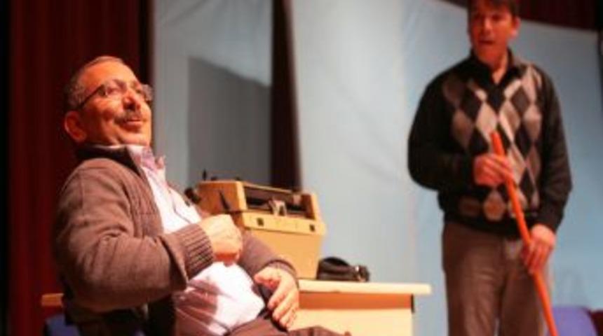 Yetiştirme Yurdu &Ouml;ğrencileri Polislerle Aynı Sahneyi Paylaşacak