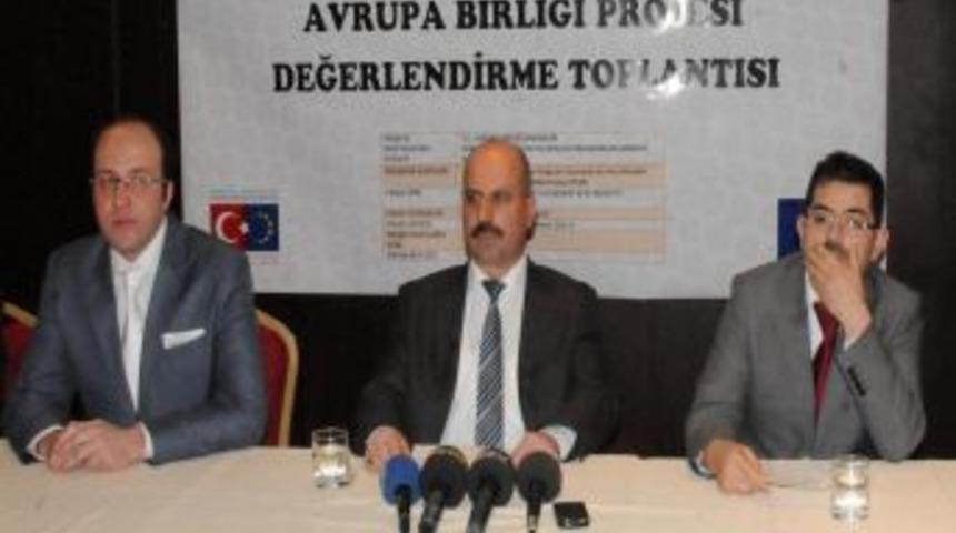 GAYEDER, Gen&ccedil; Tasarımcılara Avrupa'da Eğitim Imkanı Sunuyor