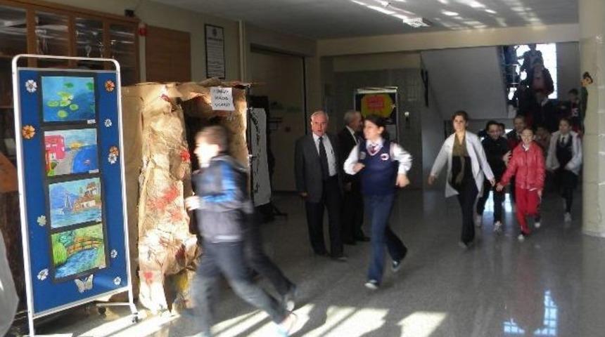 &Uuml;lkem Koleji&rsquo;nde Sivil Savunma Tatbikatı