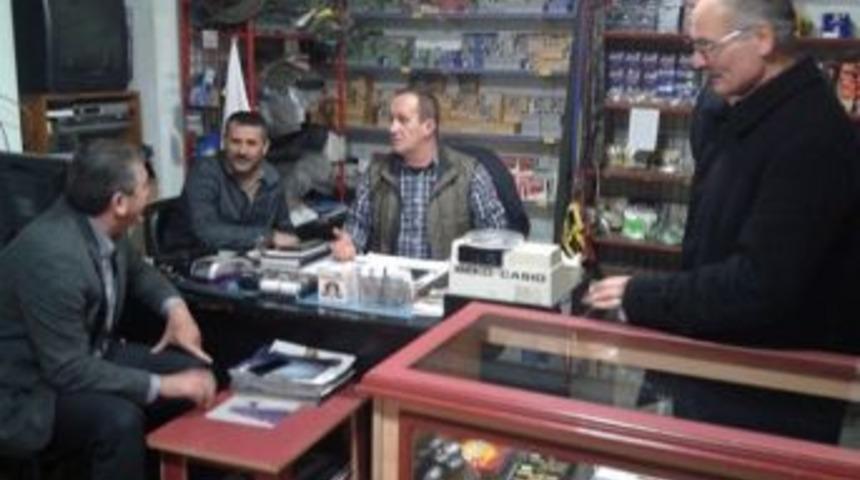 Başkan Albayrak Esnafı Geziyor