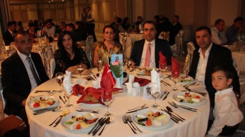 Muhasebeciler Yemekte Bir Araya Geldi