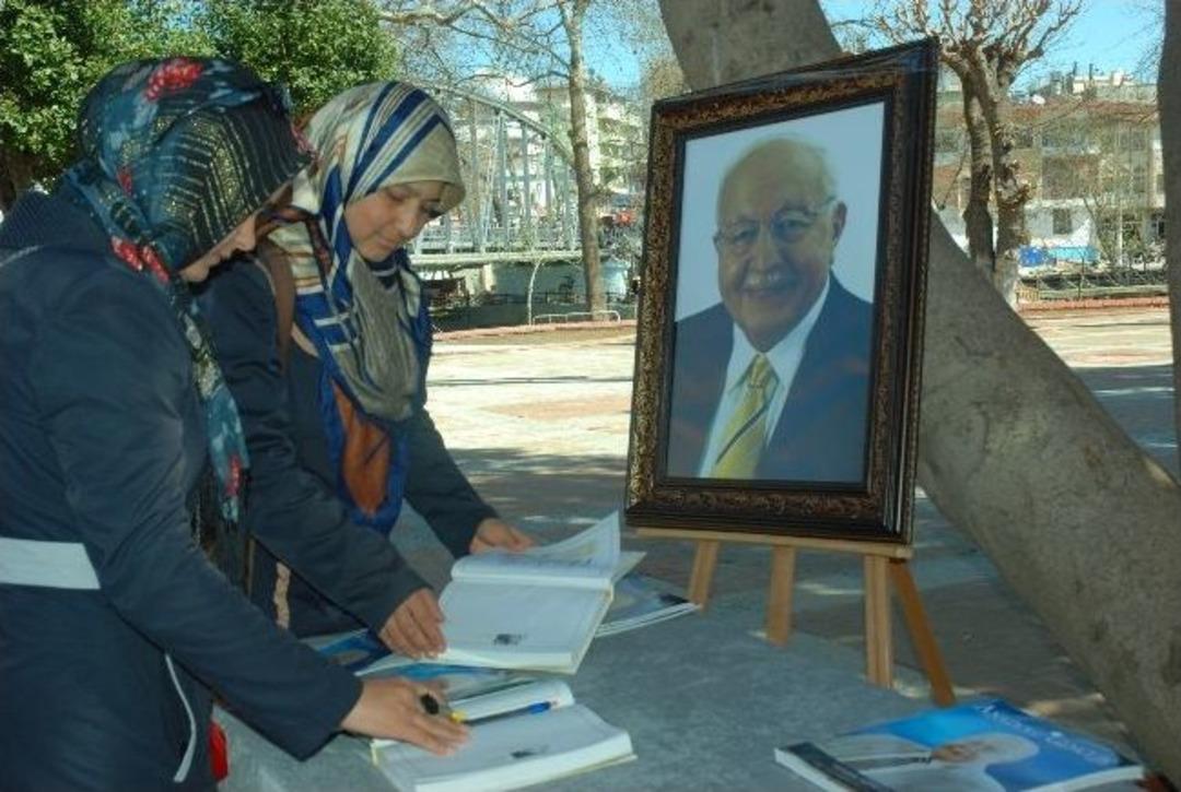 Sp Manavgat Teşkilatı&rsquo;ndan Fotoğraflarla Erbakan Sergisi