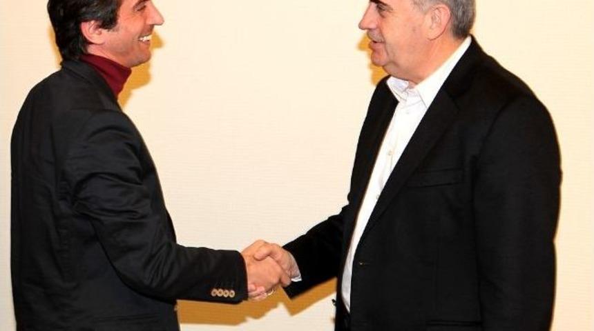 Umut M&uuml;rare Başkan To&ccedil;oğlu&rsquo;nu Ziyaret Etti