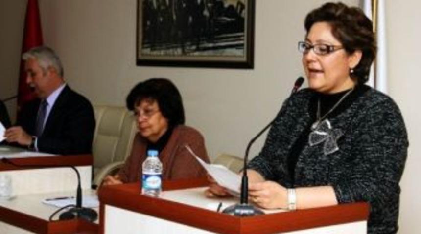 Mhp'li Kocacık: "belediyede Kadınları Temsil Edecek Başkan Yardımcılığı İhdas Edilmeli"