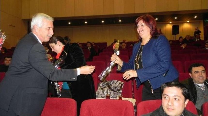 Başkan Keskin, D&uuml;nya Kadınlar G&uuml;n&uuml;n&uuml; Kutladı