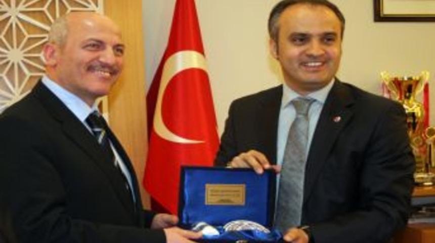 İnegöl'de Mobilya Zirvesi Düzenlenecek