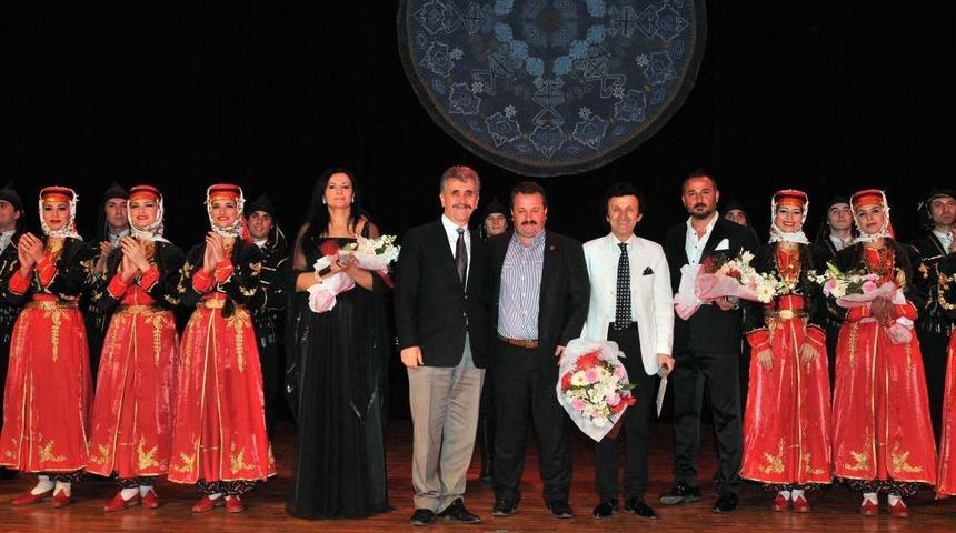 Mamaklılar Dans G&ouml;sterisiyle Eğlendi