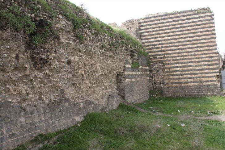 İçkale'de Bir Kuyuda Kemikler Bulundu G3