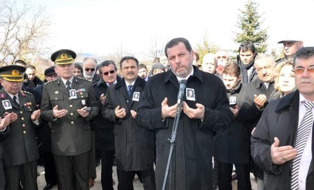 Bolu&rsquo;nun Babası İzzet Baysal Anıtmezarı Başında Anıldı