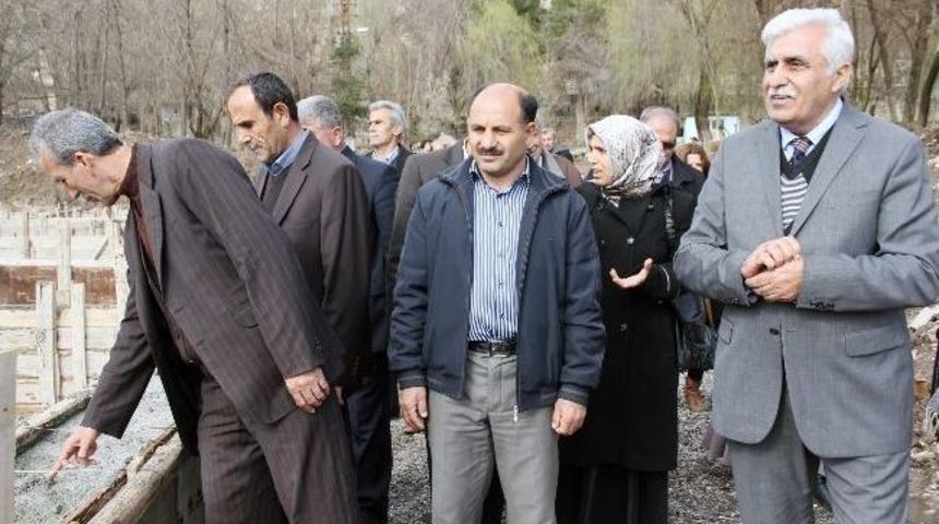 Silvan'da Sosyal Hizmet Binası Temeli Atıldı