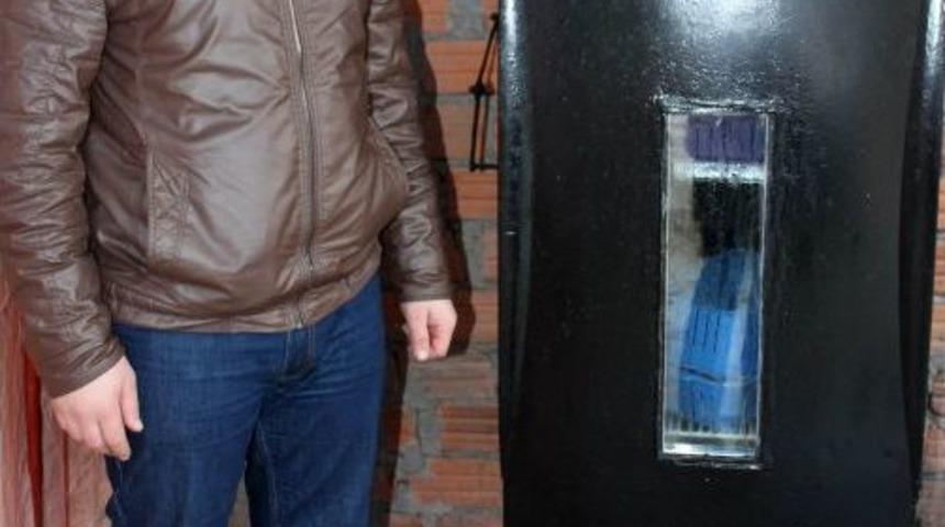 Kulu&ccedil;ka Makinesi Buzdolabında Yumurtadan Civciv &Ccedil;ıktı