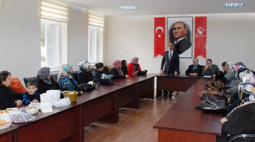 Kayseri 18 &Ccedil;ocuk Daha Koruyucu Aileyle Sıcak Yuvaya Kavuştu