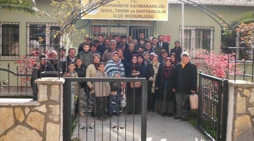 Burhaniyeli &Ccedil;ift&ccedil;iler Fuardan Mutlu D&ouml;nd&uuml;