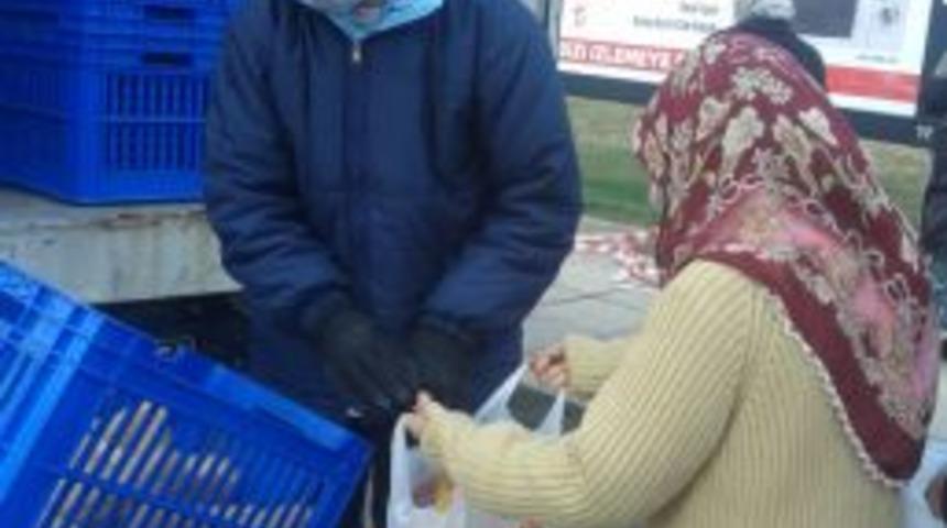 Ankara B&uuml;y&uuml;kşehir Belediyesi'nden Yoksul Ailelere Ekmek Yardımı