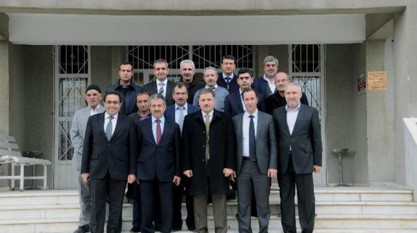 Malatya Belediye Başkanı Ahmet &Ccedil;akır&rsquo;dan Belde Belediyelerini Ziyaret