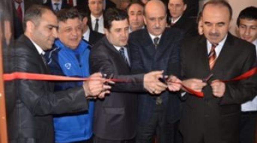 Ticaret Lisesi Spor Salonu A&ccedil;ıldı
