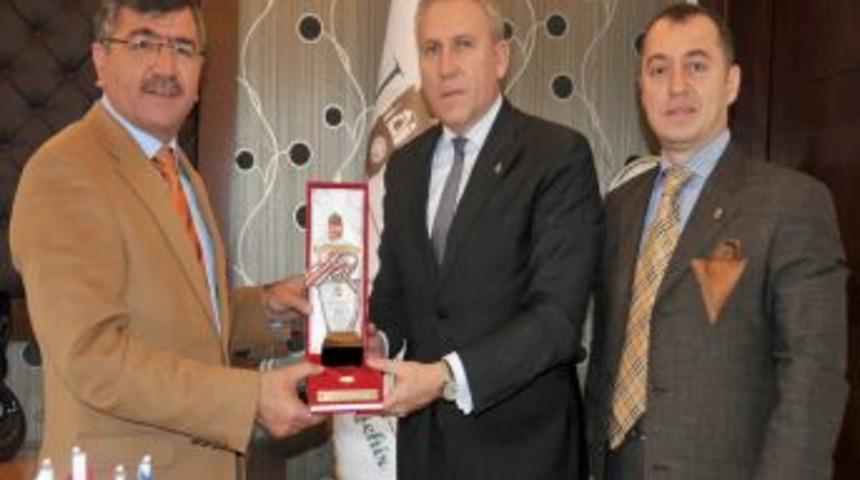 Macaristan Başkonsolosu'ndan Başkan Akdoğan'a Ziyaret