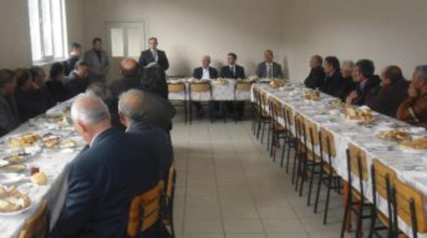 M&uuml;ft&uuml;l&uuml;k Tortum'da Muhtarlarla İstişare Toplantısı D&uuml;zenledi