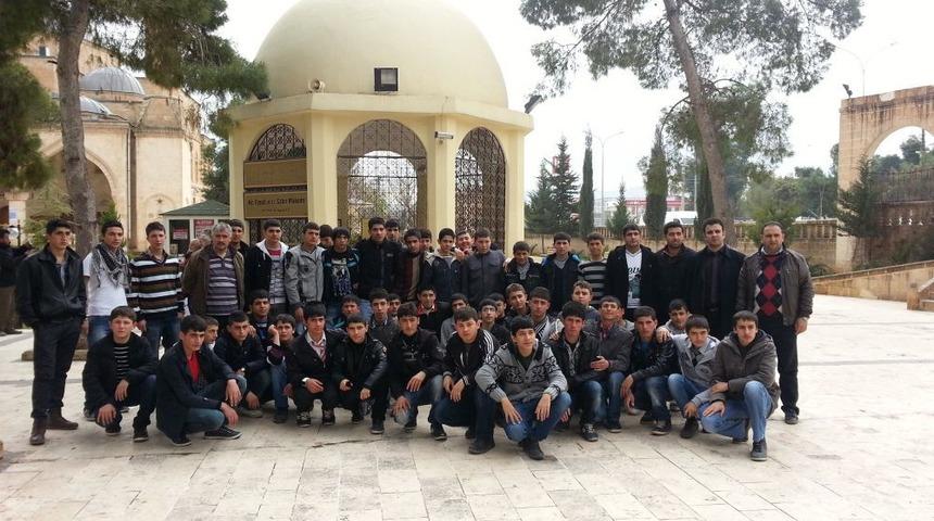 Şanlıurfa Gen&ccedil;lik Merkezi 5 Bin Genci Gezdirecek