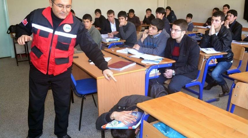 Deprem Tatbikatı, Ger&ccedil;eğini Aratmadı