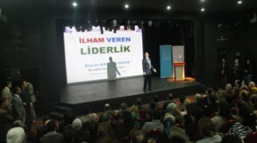 Van'daki Eğitimcilere 'liderlik' Semineri Verildi