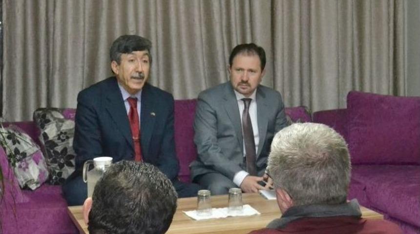 Ak Parti Tepebaşı İl&ccedil;e Teşkilatı&rsquo;ndan T&uuml;rk Ocağı&rsquo;na Ziyaret