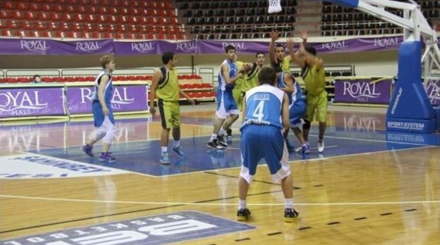 Royal Halı Gaziantep B&uuml;y&uuml;kşehir Belediyesi Basketbol Yıldız Erkek Takımı Gaziantep Şampiyonu