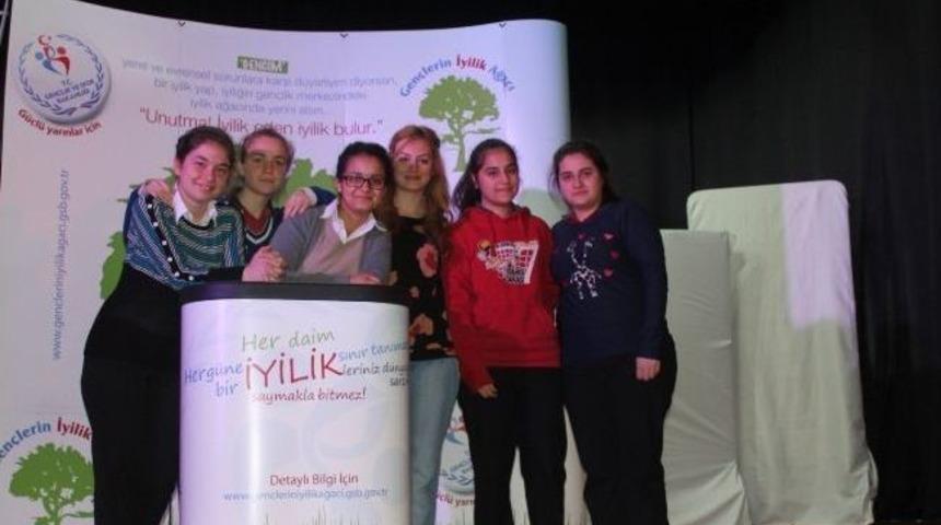 "gen&ccedil;lerin İyilik Ağacı" Manisa'da Yeşeriyor