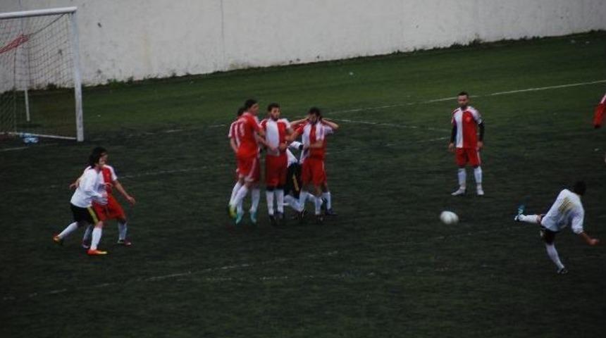 T&uuml;rkiye &Uuml;niversitelerarası Futbol 2. Ligi