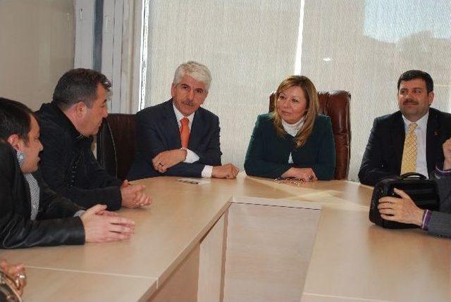 Ak Parti ye Anlamlı Ziyaret 1