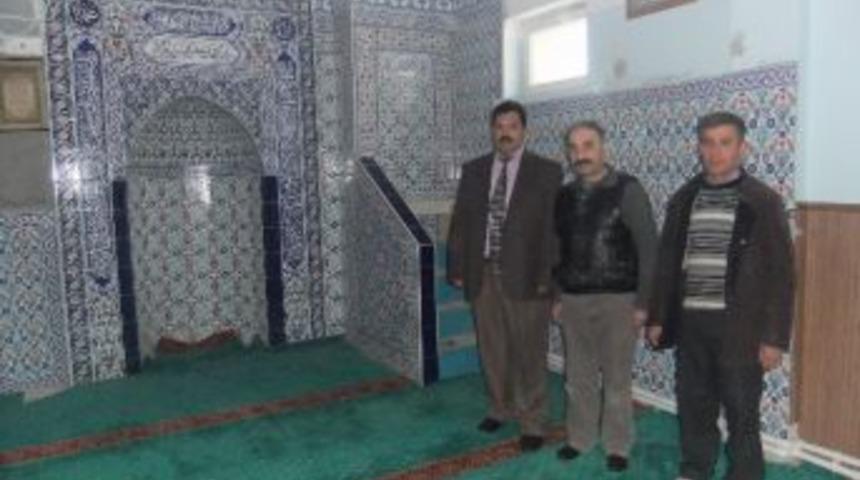 B&ouml;lge Yatılı Erkek Kur'an Kursu'nun Mescidi Yenilendi