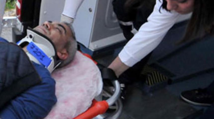 Plastik kelep&ccedil;eyle bağlayıp yol kenarına attılar