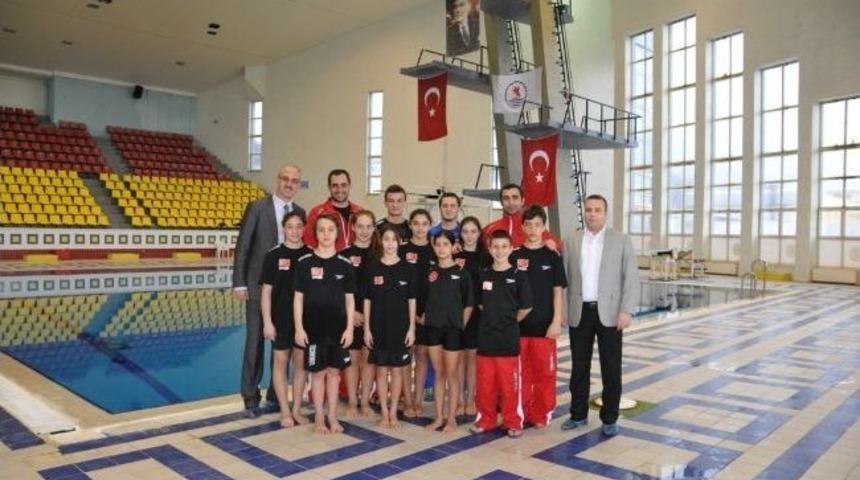 Milli Takım İsve&ccedil; Yolcusu