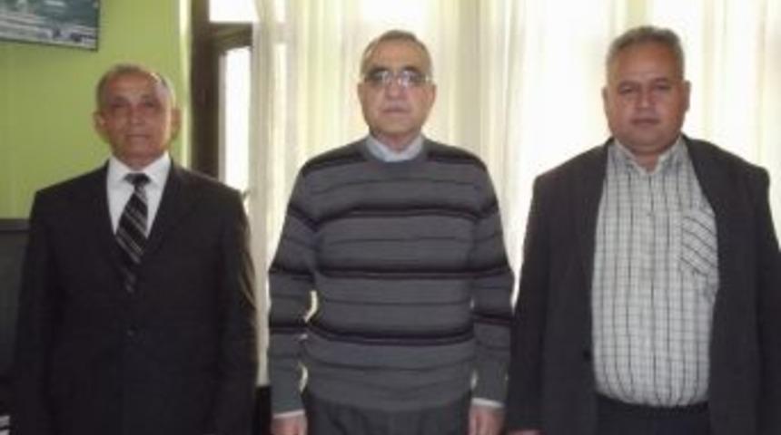 Demokrat Parti Teşkilatlarını Oluşturuyor