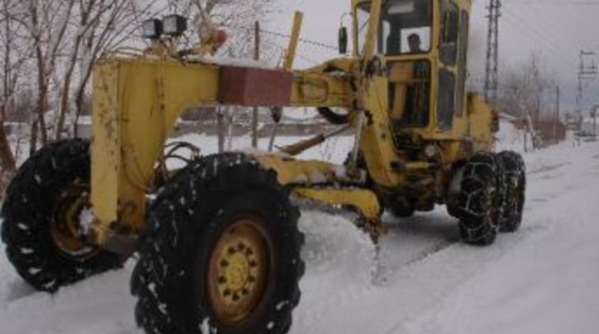 Van'da Karla M&uuml;cadele &Ccedil;alışmaları
