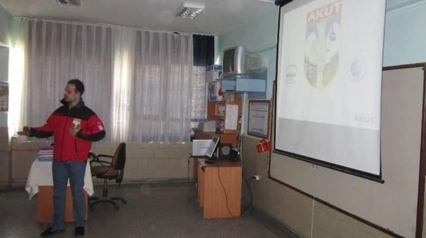 &Ouml;ğrencilere Deprem Semineri