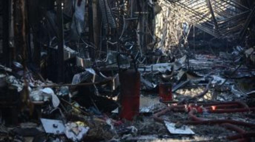 Yunus Emre &Ccedil;arşısı Bir Gecede K&uuml;l Oldu