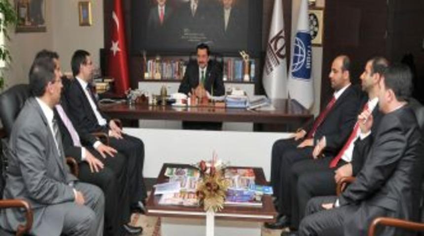 Umman Heyeti, Ke&ccedil;i&ouml;ren Belediye Başkanı Ak&rsquo;ı Ziyaret Etti