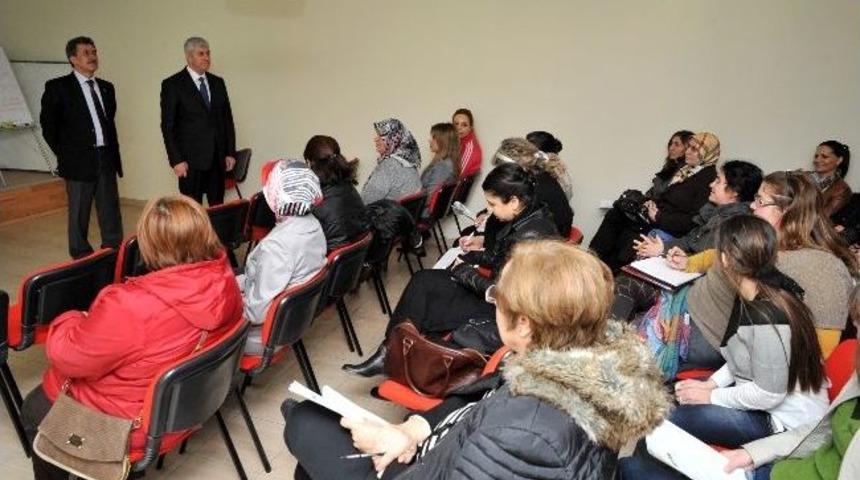 Vali Erden Girişimcilik Kursunu Ziyaret Etti