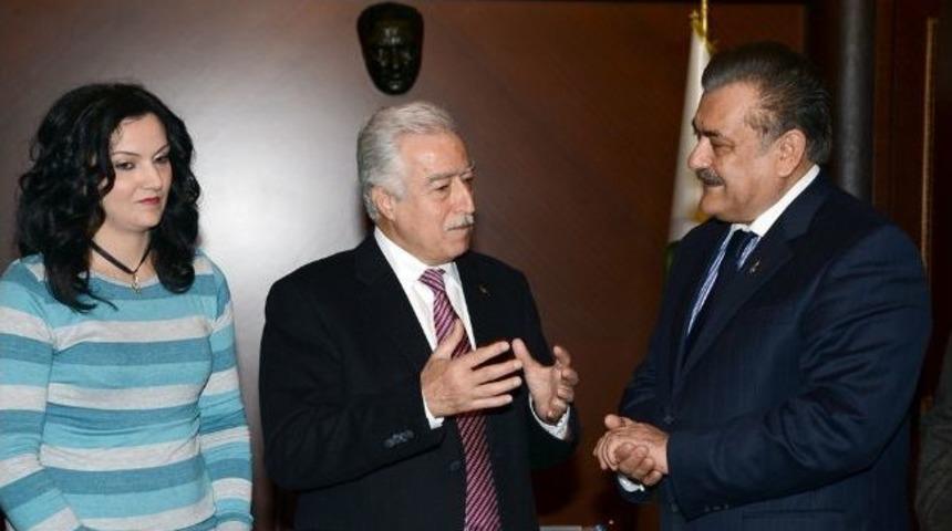 Zihni Aldırmaz&rsquo;a 'sanat&ccedil;ı' Teşekk&uuml;r&uuml;