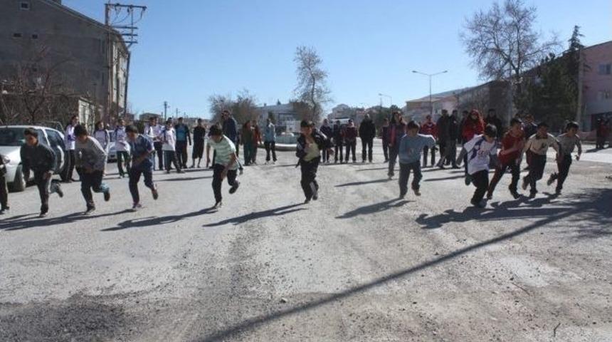 &Ccedil;ayda Atletizm Se&ccedil;meleri Yapıldı