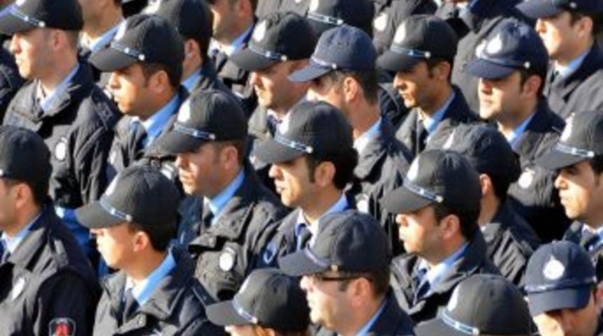 İzmir B&uuml;y&uuml;kşehir Belediye Başkanı Kocaoğlu Zabıtaları Ziyaret Etti